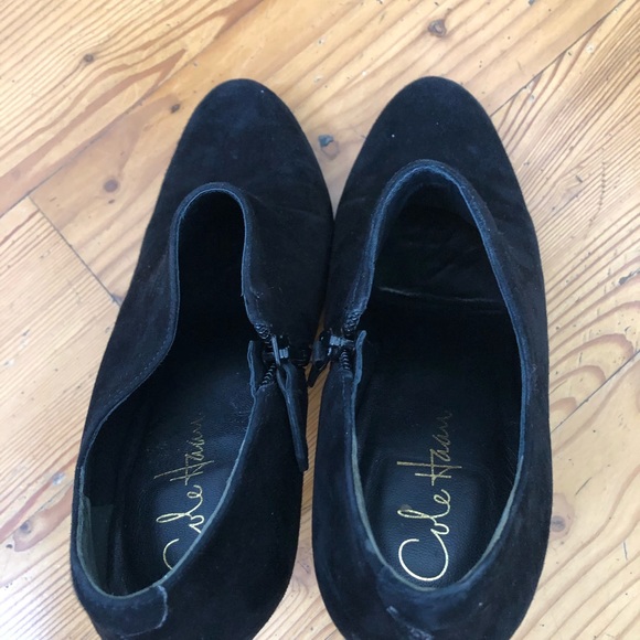 Cole Haan Air 9B Black Suede Talia Ankle Booties - Picture 7 of 11